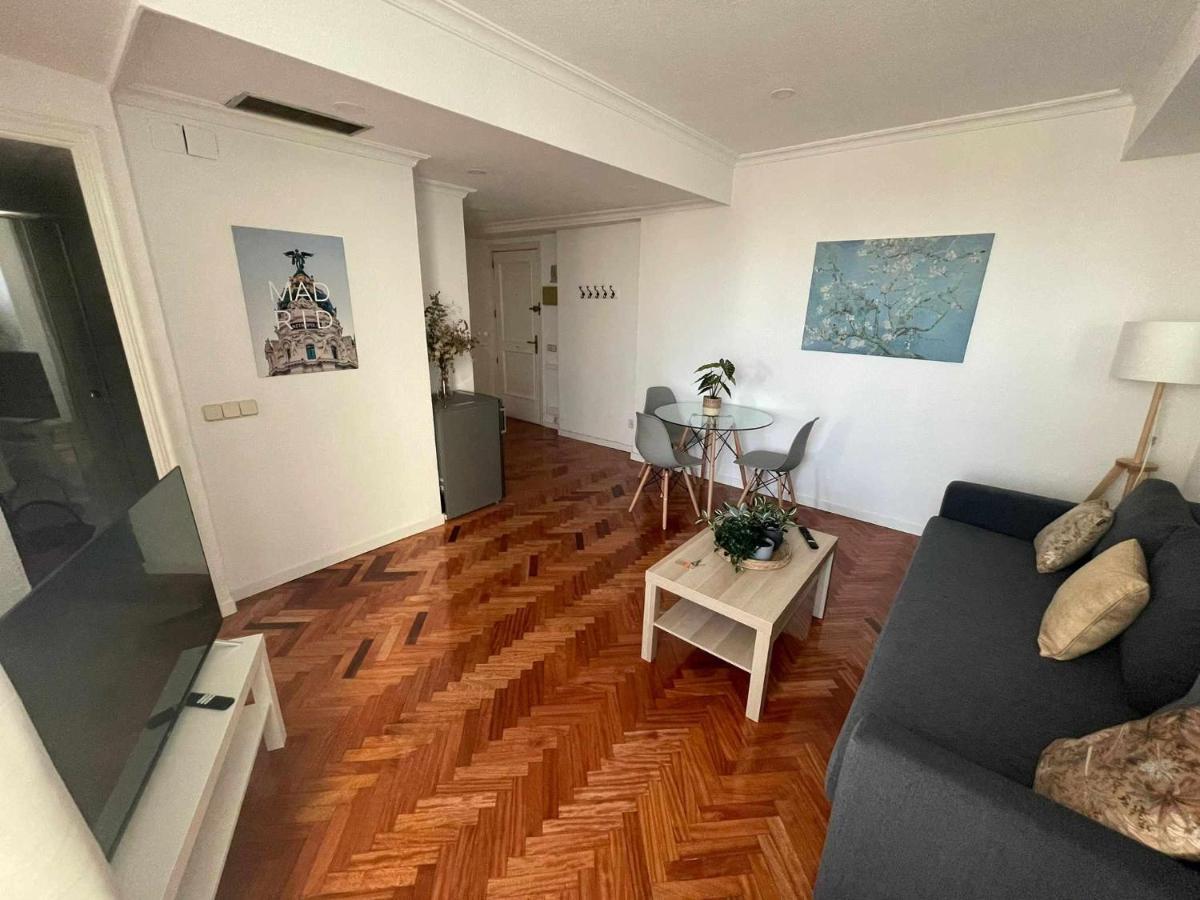 Apartamento Con Terraza Y Vistas Alcalaretiro Madrid Exteriér fotografie